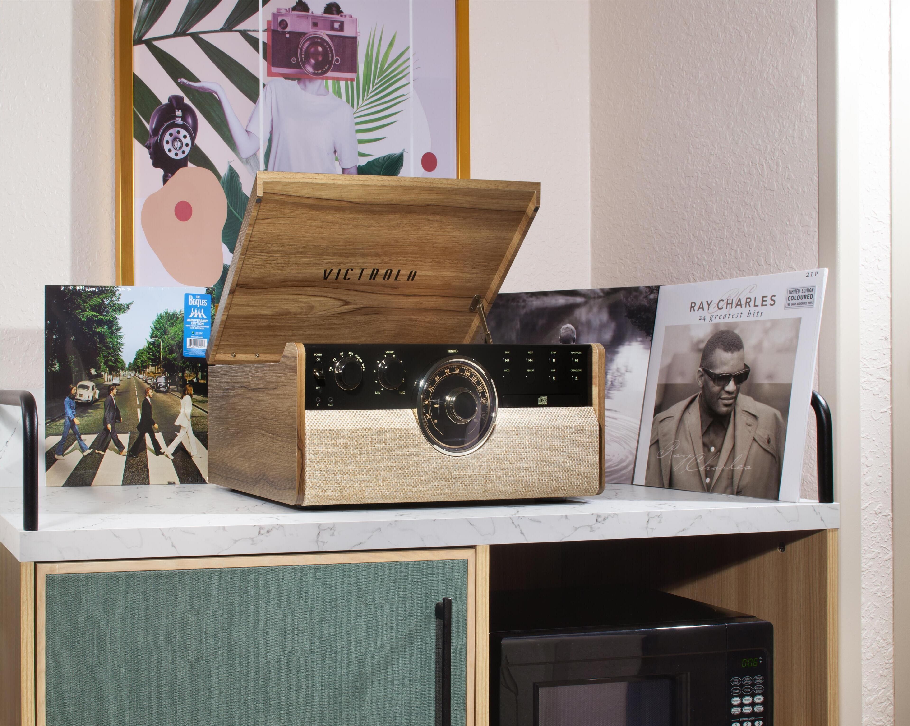 room, 1 king bed (wet bar) | premium bedding, in-room safe, desk, laptop workspace