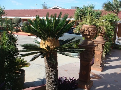 Economy Inn