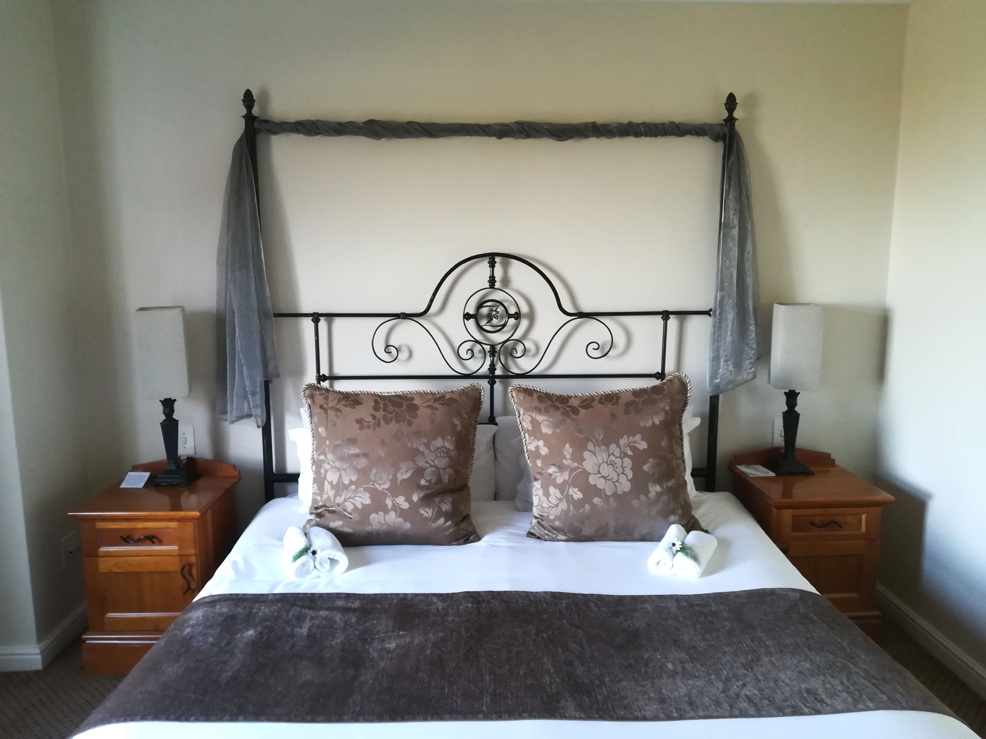 luxury room, 1 king bed, accessible, mountain view (country inn) | 1 bedroom, in-room safe, desk, laptop workspace