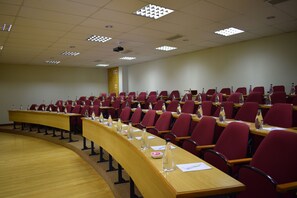 Khu phòng họp
