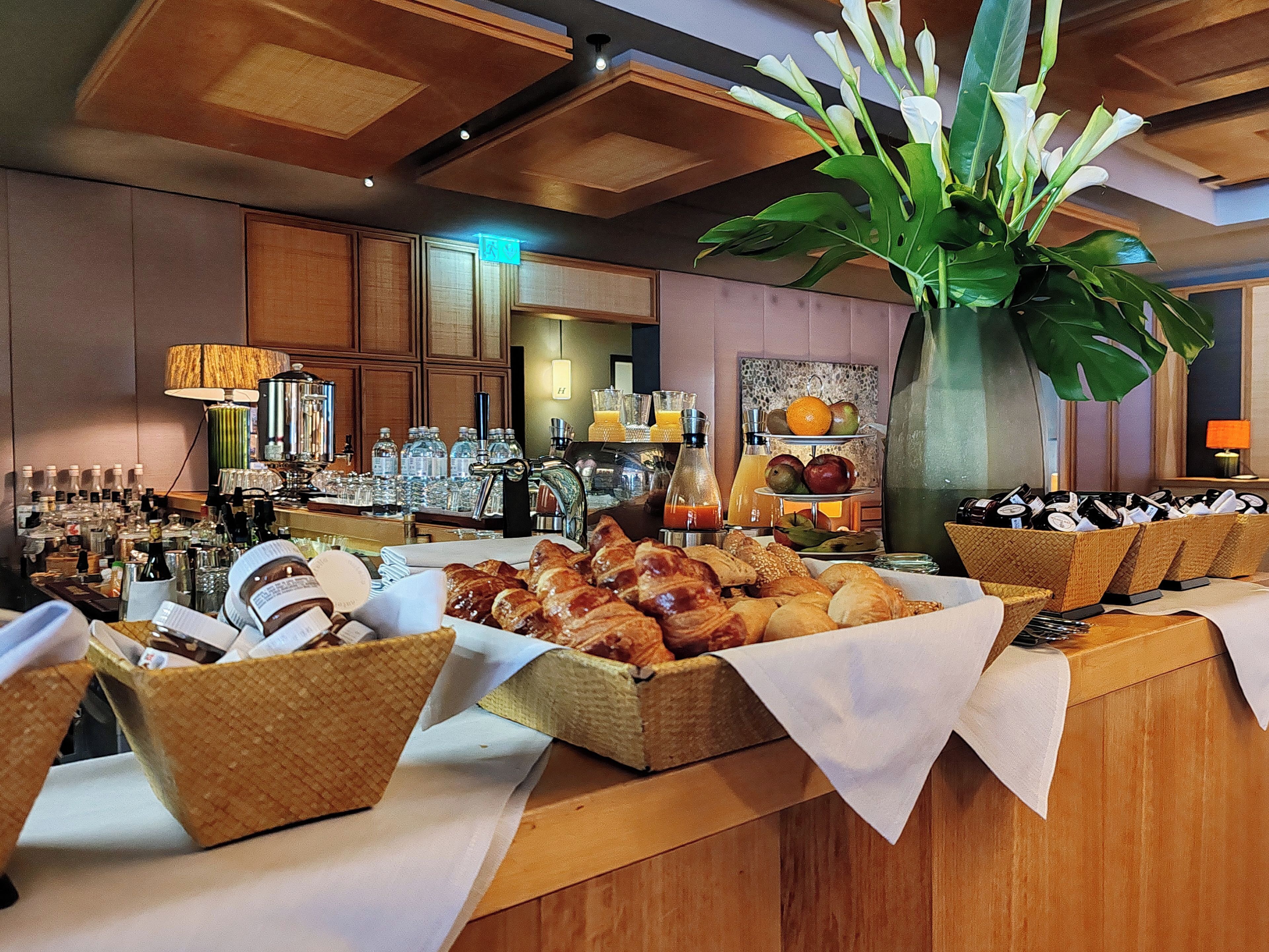 Kontinental frukost varje dag (EUR 39.00 per person)