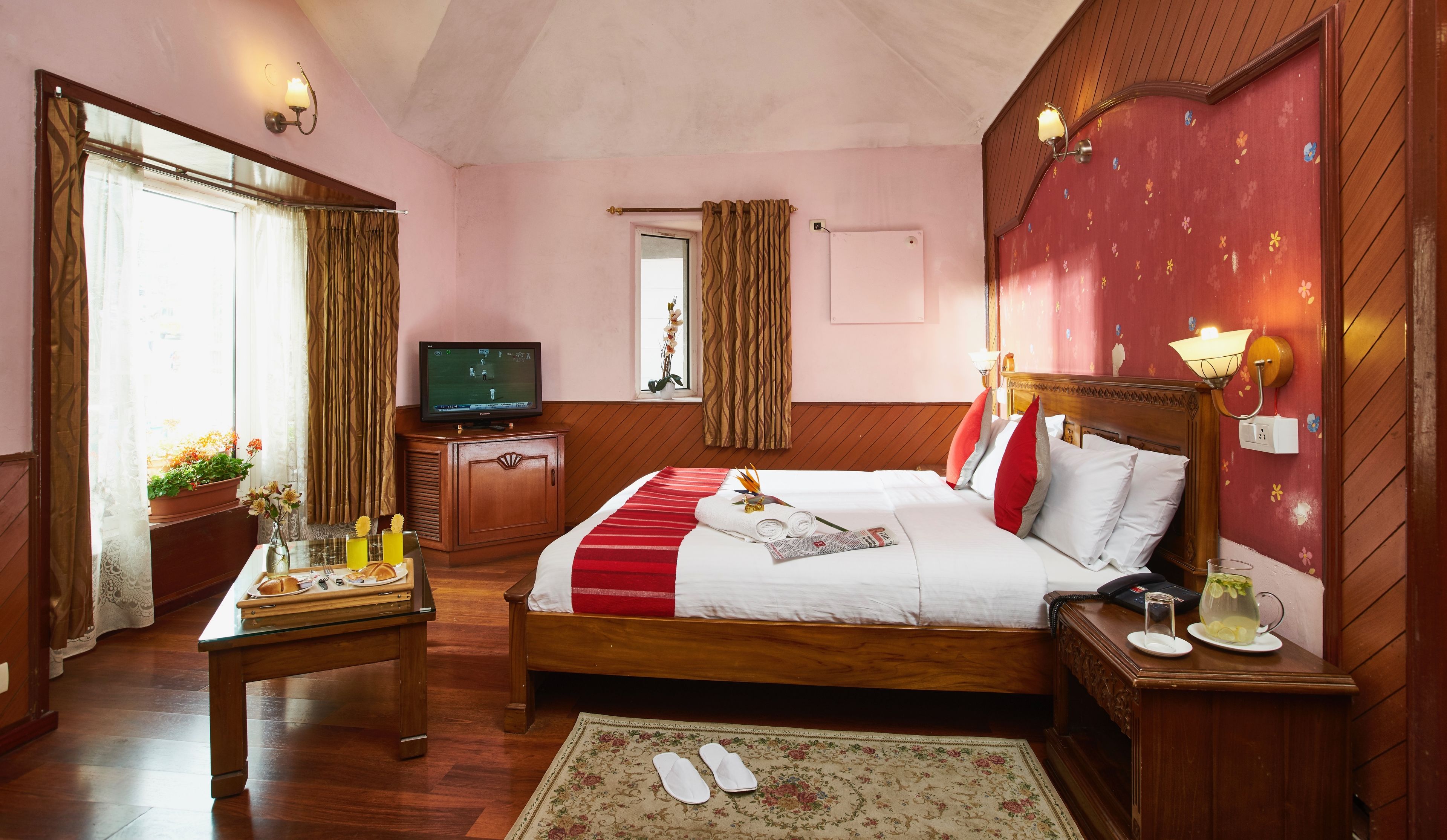 Super Deluxe | Egyptian cotton sheets, premium bedding, in-room safe