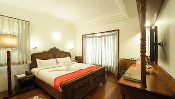 Egyptian cotton sheets, premium bedding, in-room safe