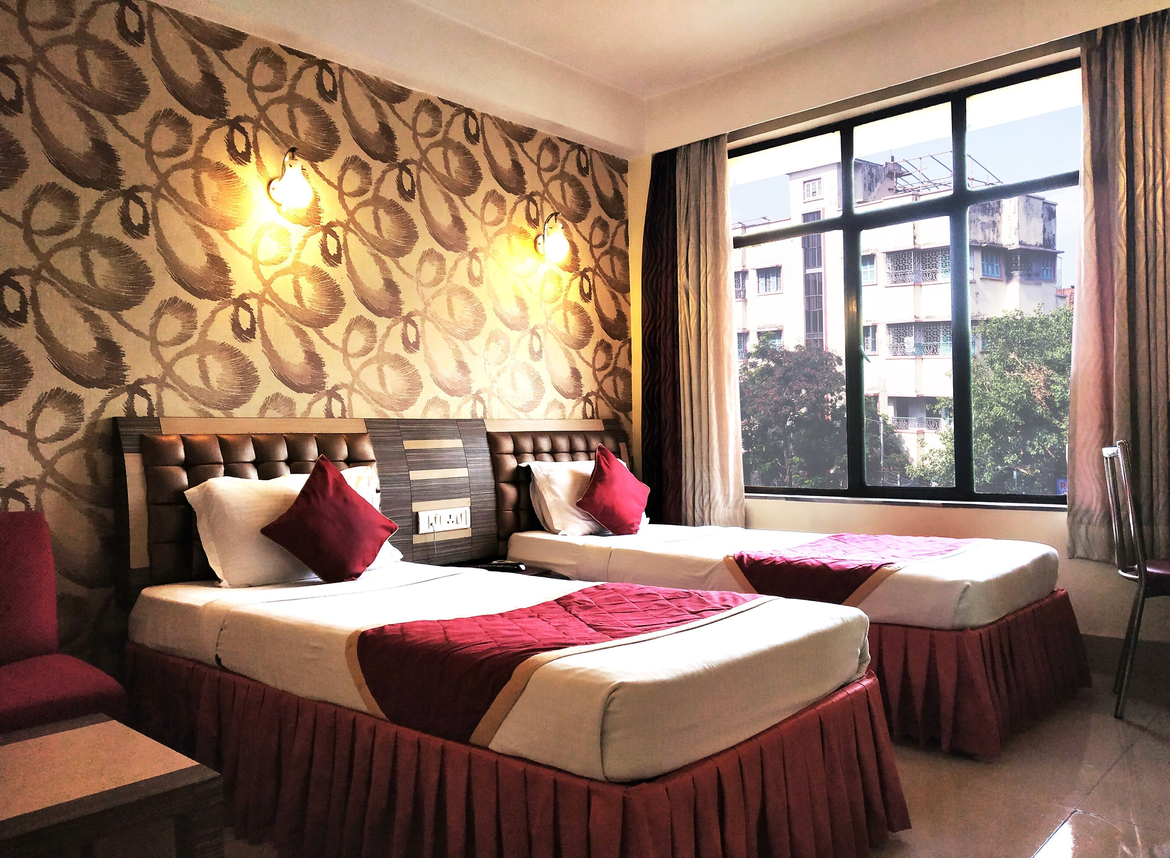 Premium bedding, in-room safe, desk, soundproofing