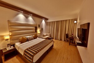 In-room safe, rollaway beds, free WiFi, bed sheets