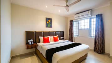 Individually furnished, desk, free WiFi