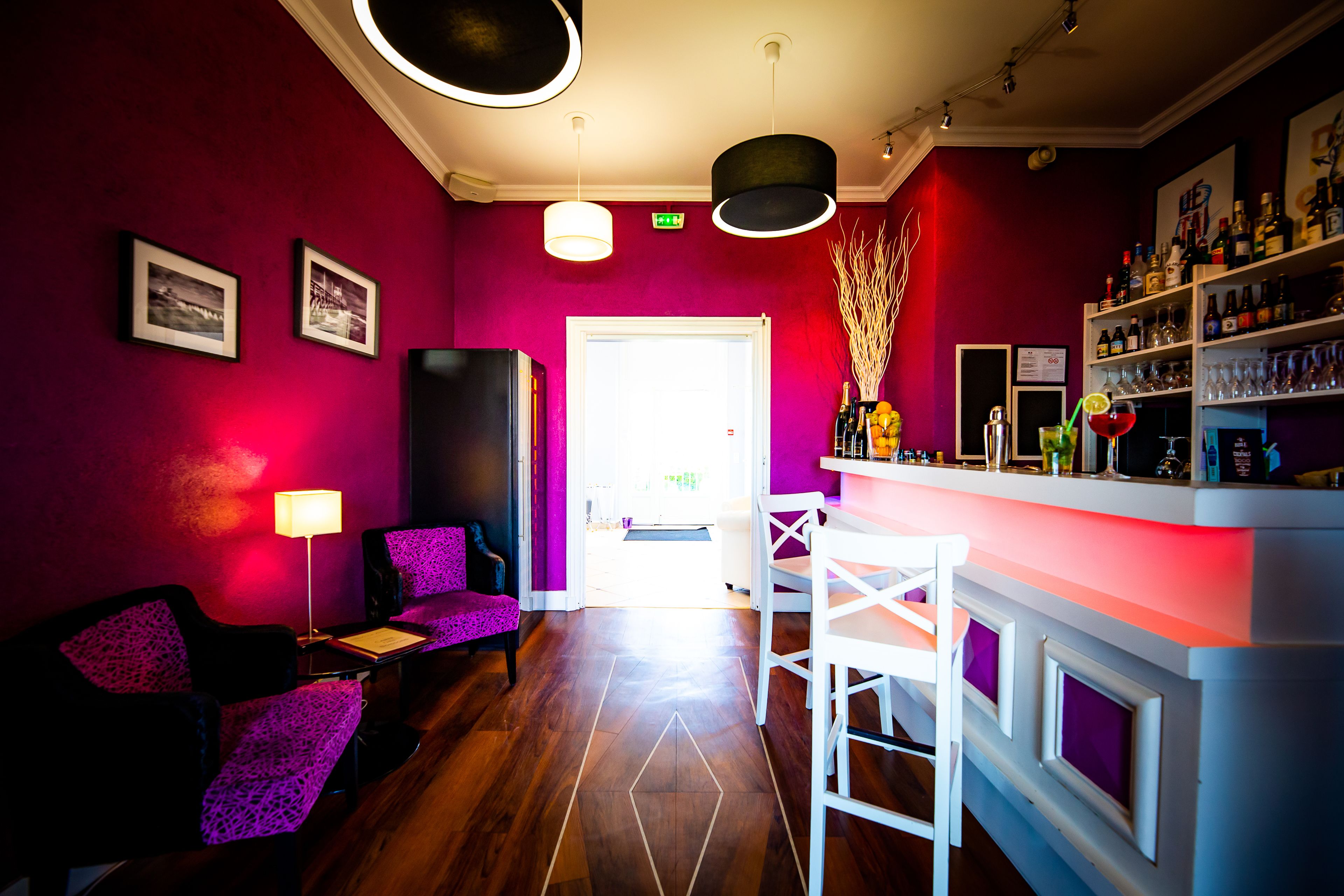 Havudsigt, tilbyder morgenmad og Happy Hour