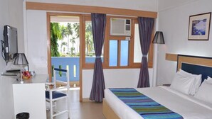 Superior Double or Twin Room | Premium bedding, down comforters, minibar, in-room safe