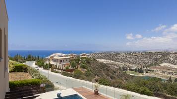 Apartment, 1 Bedroom | Terrace/patio