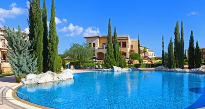 Aphrodite Hills Rentals – Apartments