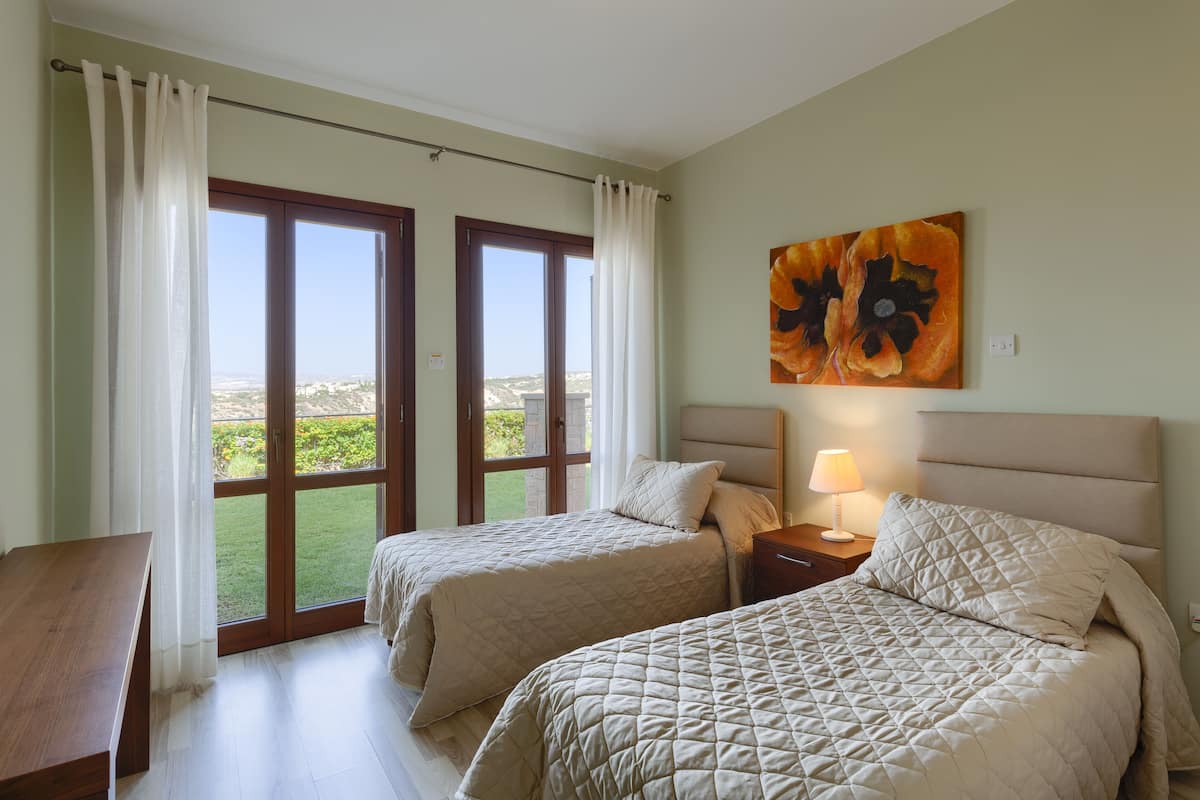 Apartment, 2 Bedrooms | In-room safe, individually decorated, individually furnished, desk