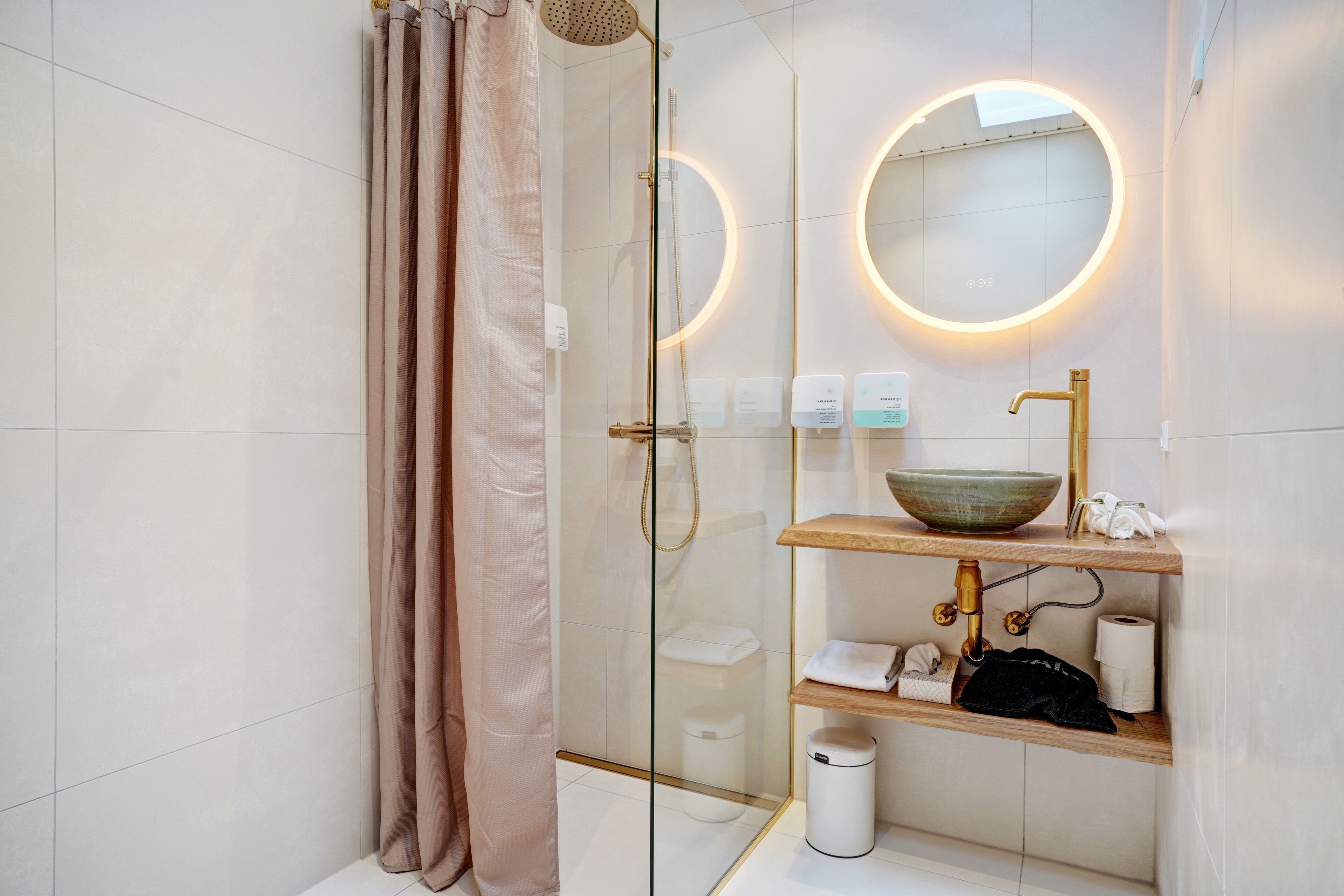 double room, terrace (or balcony) | bathroom | shower, designer toiletries, hair dryer, towels