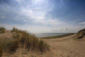 Beach nearby - Skagen Harbour Hotel (Skagen)