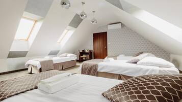 Desk, free cribs/infant beds, rollaway beds, free WiFi