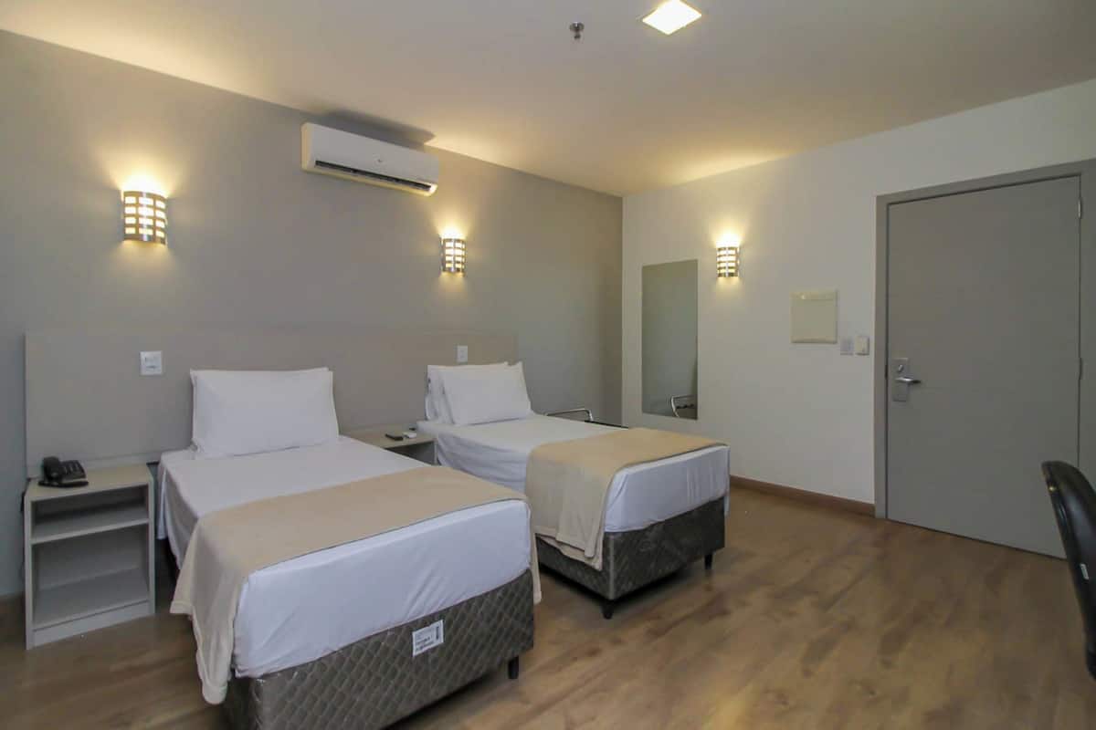 1 bedroom, desk, free WiFi, bed sheets