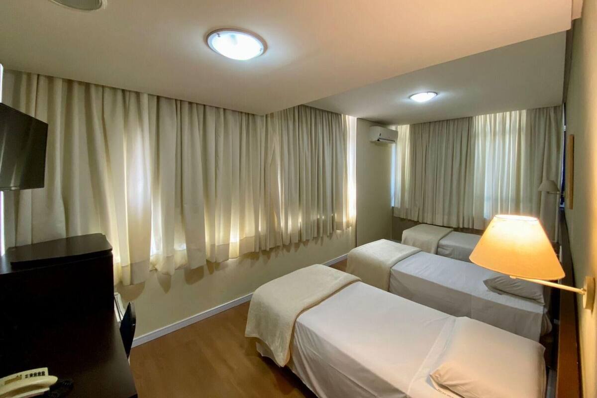 Bureau, Wi-Fi gratuit, draps fournis
