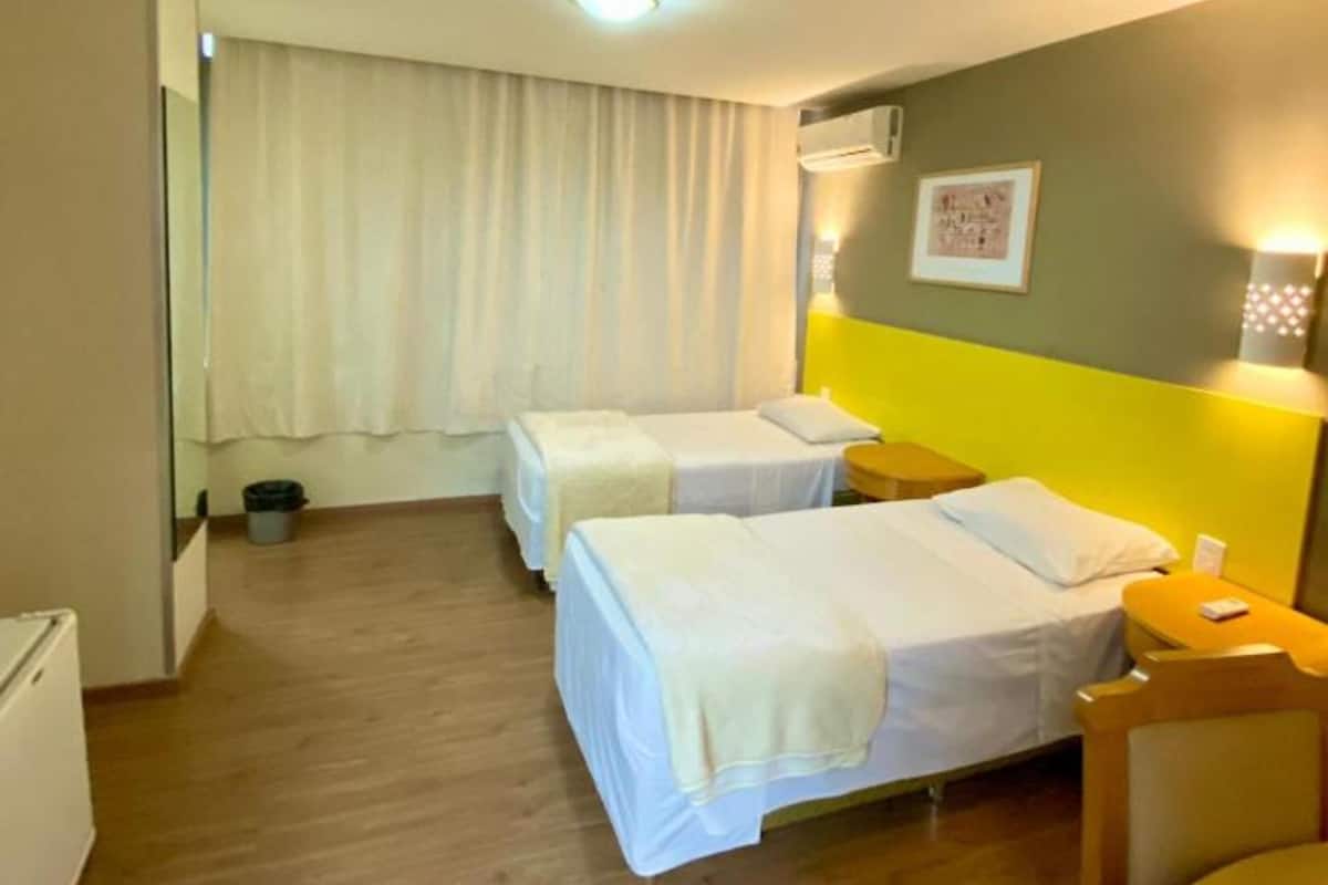1 bedroom, desk, free WiFi, bed sheets