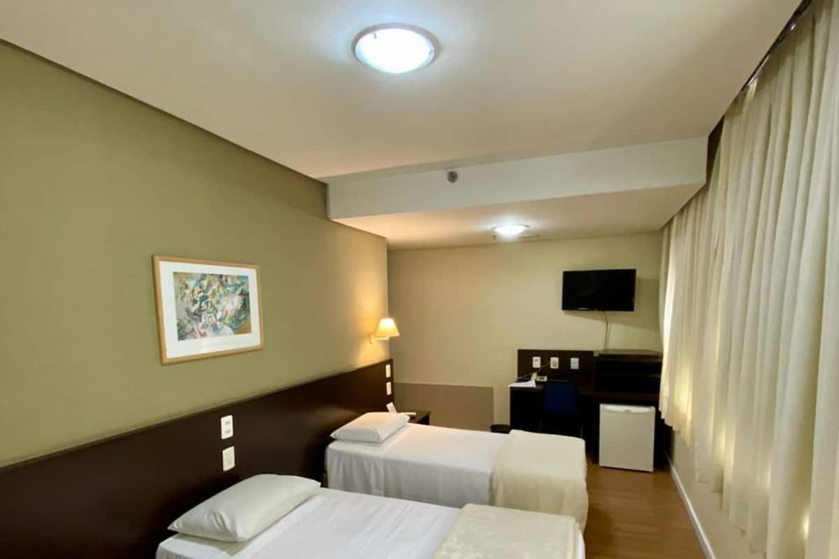 1 bedroom, desk, free WiFi, bed sheets
