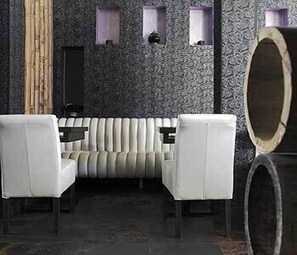 Bar lounge