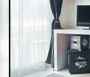 Minibar, coffres-forts dans les chambres, Wi-Fi gratuit
