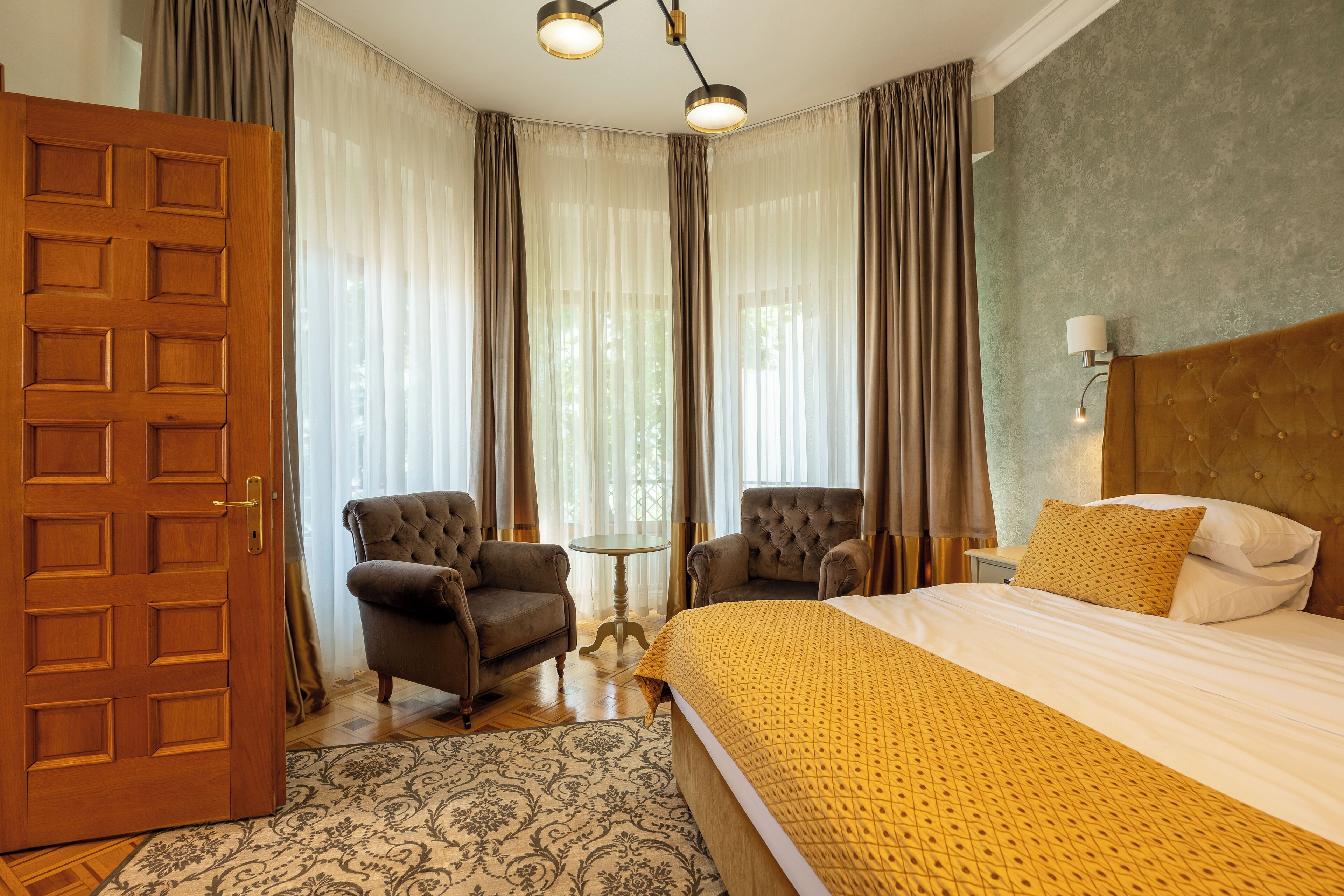 Apartamento superluxo, 1 cama King e sofá-cama, vista para a montanha | Roupas de cama antialérgicas, frigobar, ferros/tábuas de passar roupa