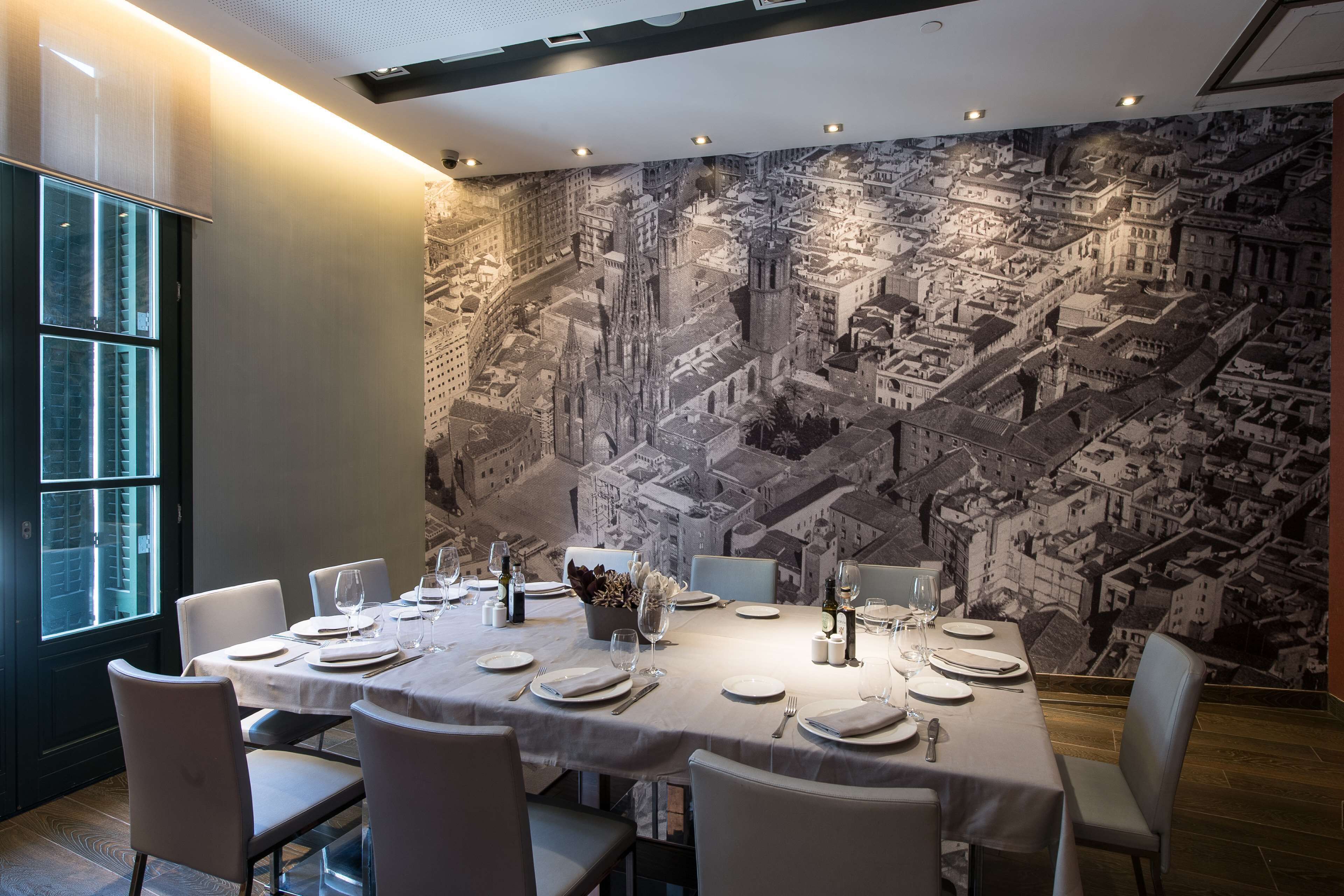 lunch and dinner served, mediterranean cuisine