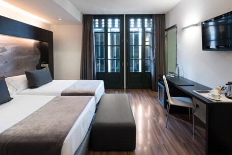 Catalonia Catedral Hotel - view 2