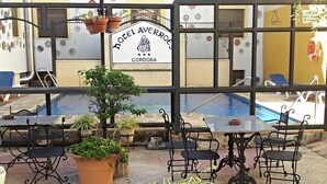 Outdoor pool - Averroes Hotel (Córdoba)