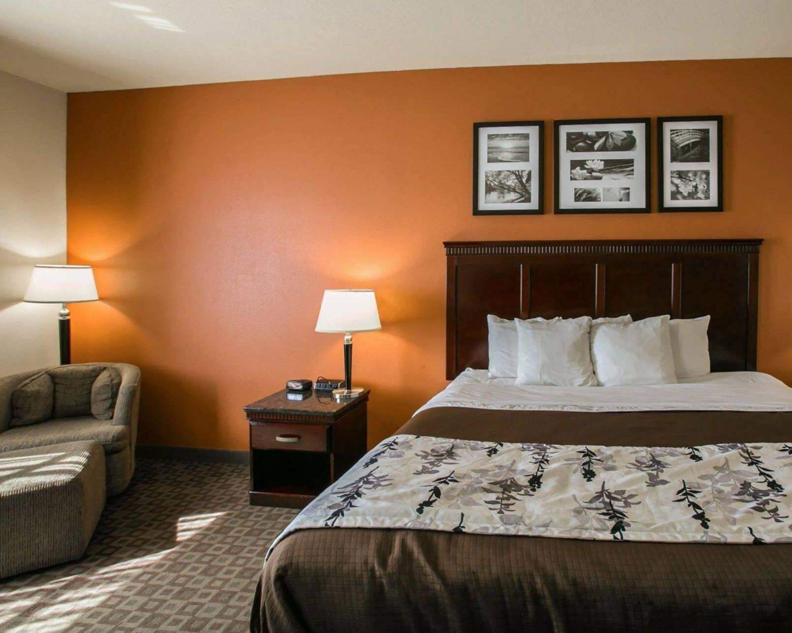 In-room safe, desk, laptop workspace, iron/ironing board