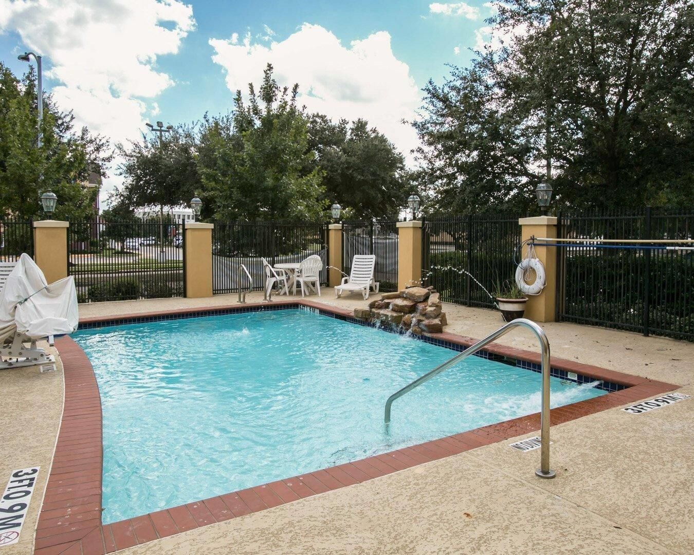 Piscine extérieure