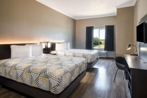 Ropa de cama de alta calidad, colchones con pillow-top y escritorio