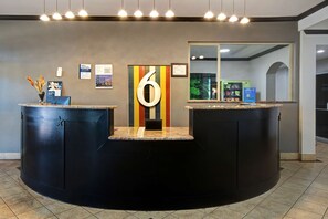 Reception - Motel 6 Fort Worth, TX – I-35 & I-20   (Fort Worth)