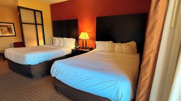 Suite | Hochwertige Bettwaren, Pillowtop-Betten, Zimmersafe, Schreibtisch