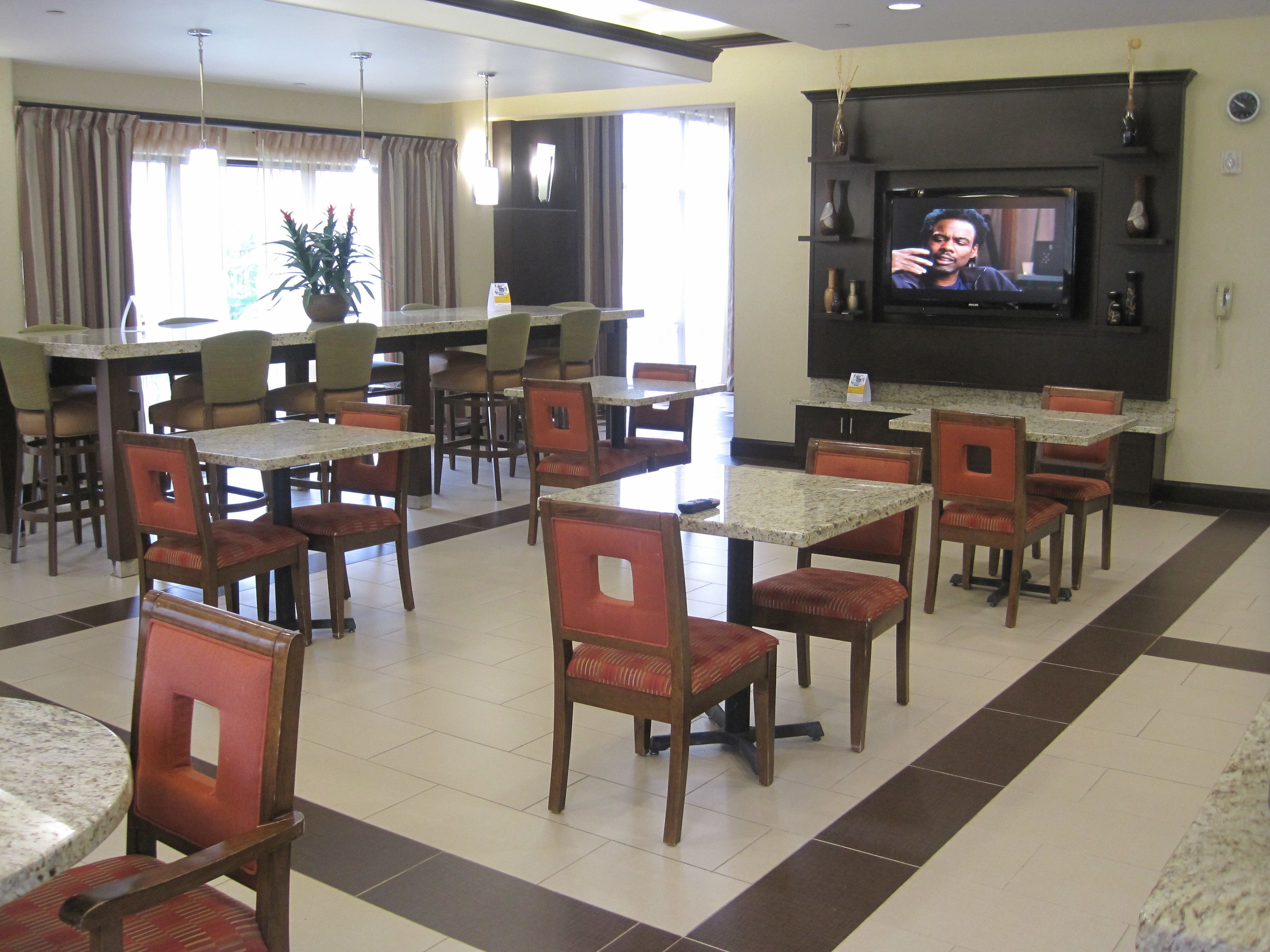 free continental breakfast