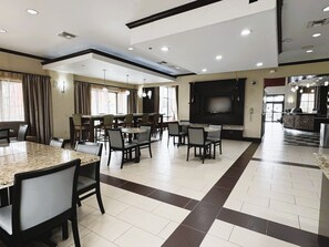 Desayuno continental incluido todos los días