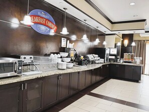 Free daily continental breakfast 