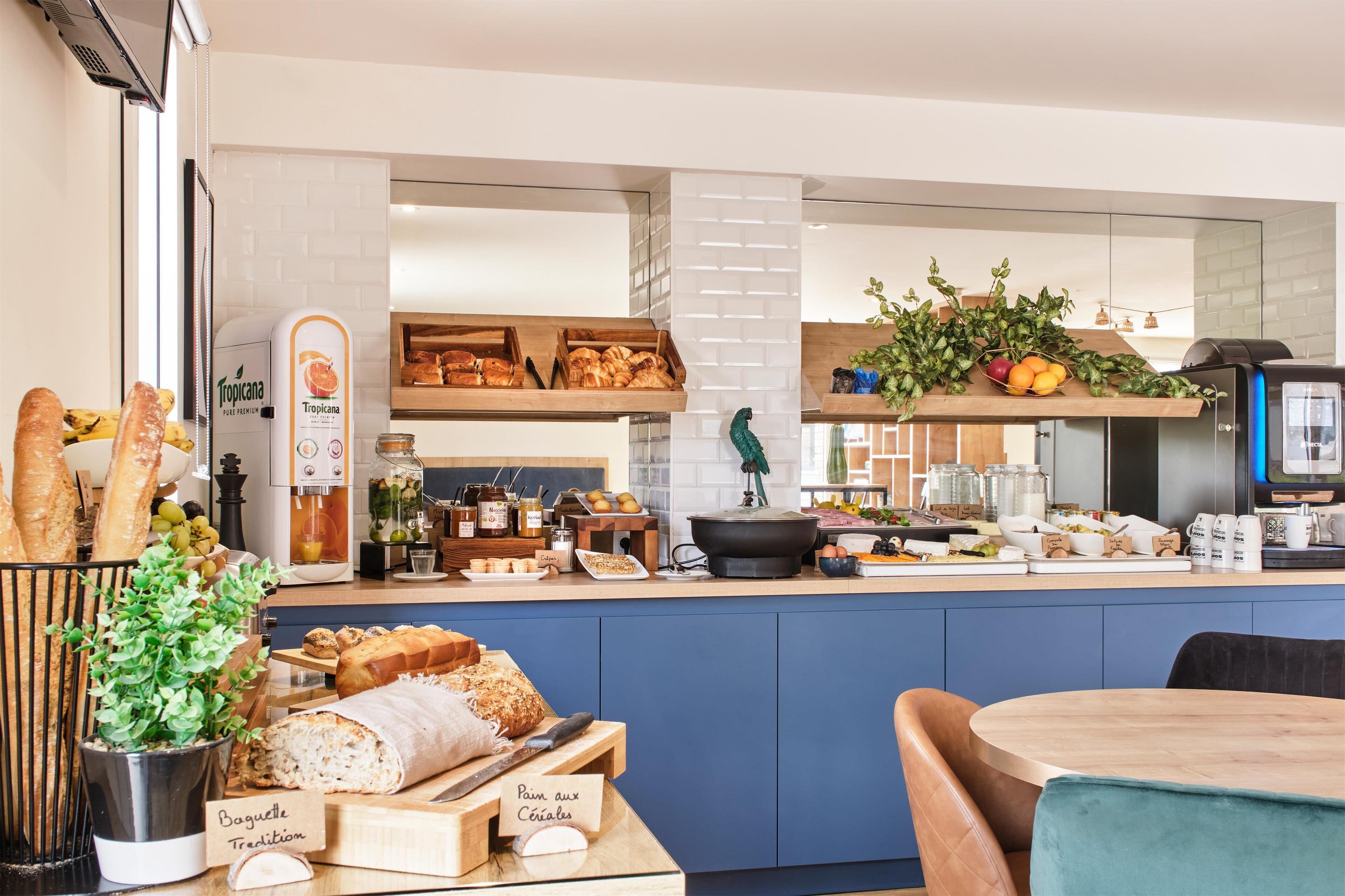 daily buffet breakfast (eur 14.90 per person)