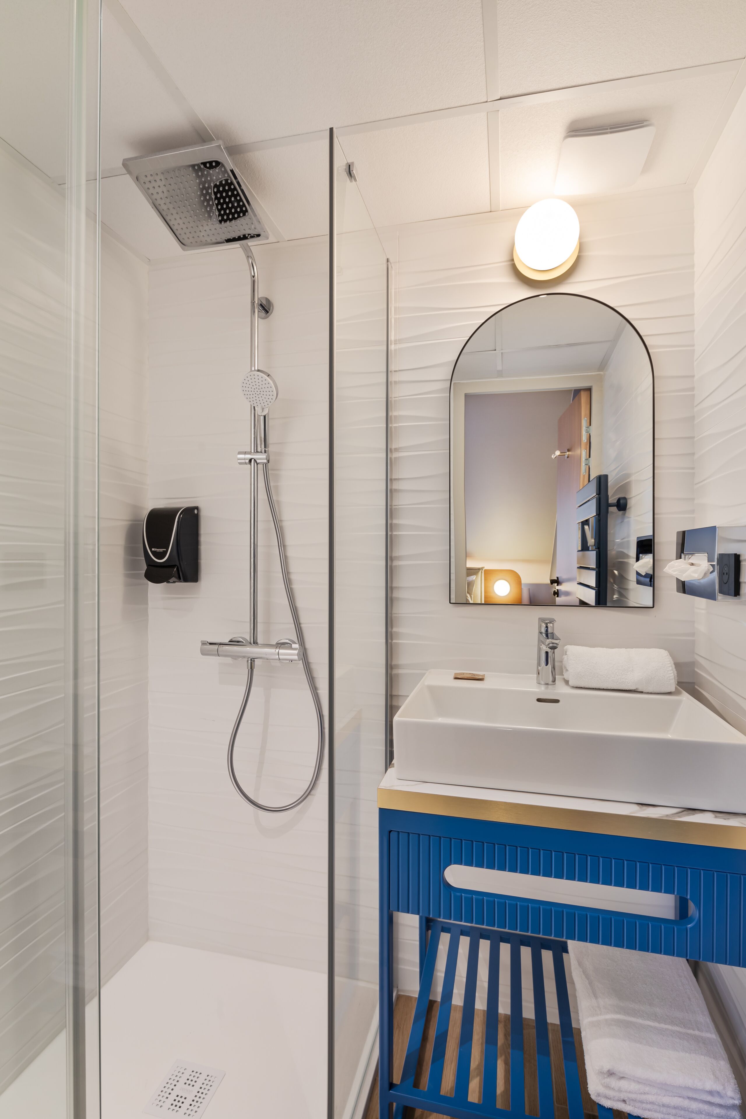 next generation, standard room, 1 double bed | bathroom | shower, eco-friendly toiletries, hair dryer, towels