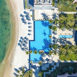 Bãi biển riêng, cát trắng, lặn có bình dưỡng khí, lặn với ống thở