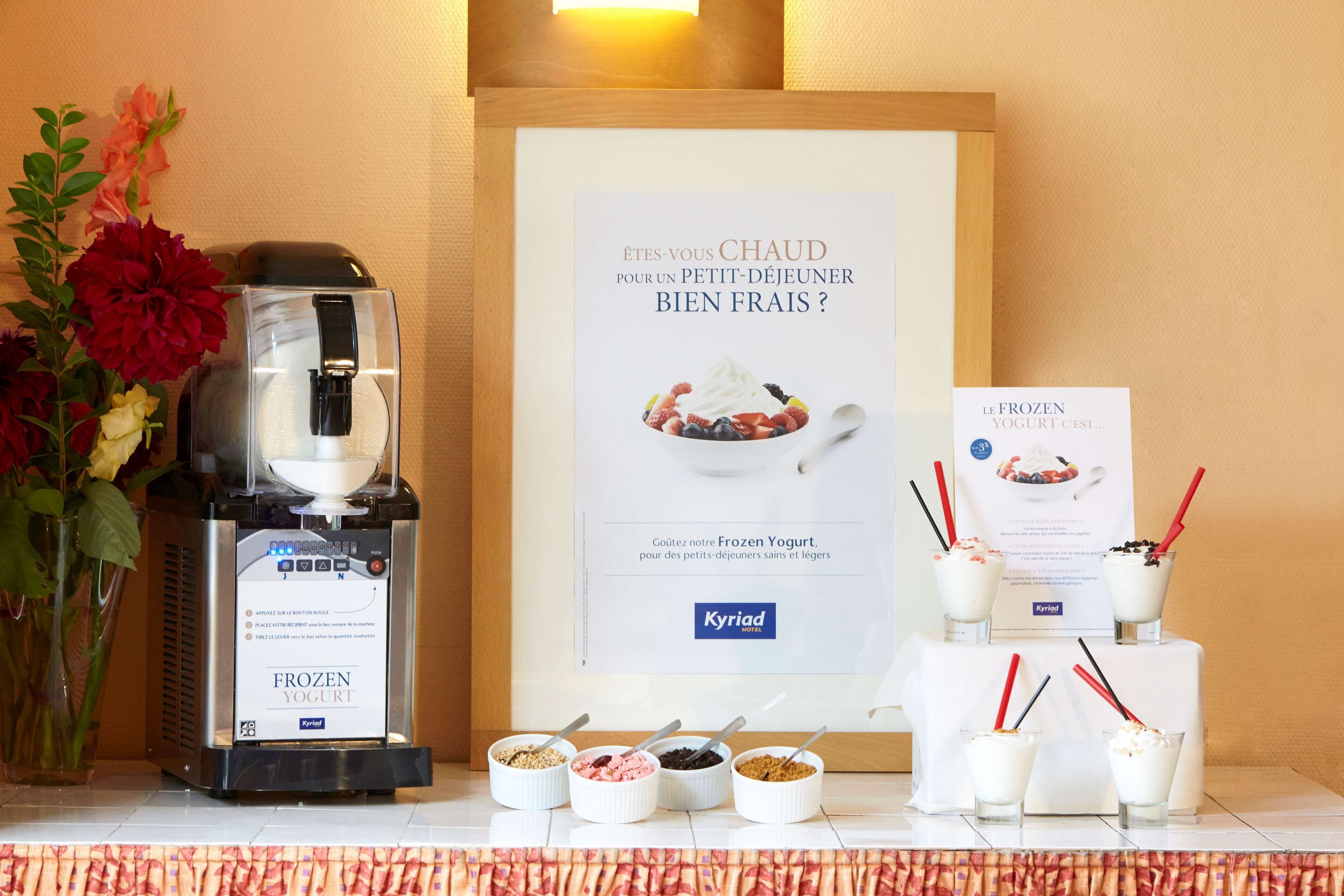 อาหารเช้าแบบบุฟเฟ่ต์ทุกวัน (EUR 14.90 ต่อคน)