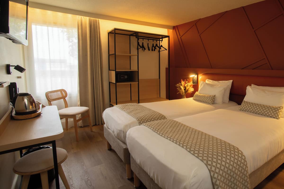 In-room safe, desk, laptop workspace, blackout drapes