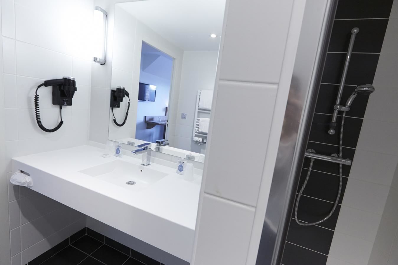 Foto - Kyriad Hotel Laval