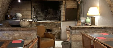 Daily buffet breakfast (EUR 15 per person)