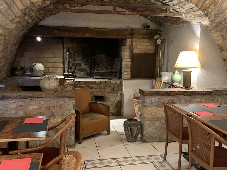 Café da manhã com buffet todos os dias (EUR 15 por pessoa)