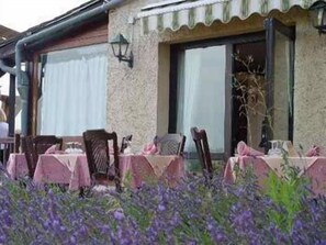 Frokostbuffé hver dag (EUR 11 per person)