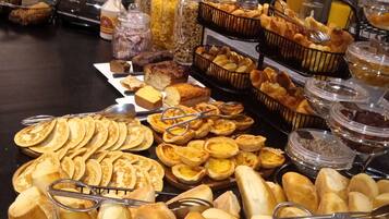 Daily buffet breakfast (EUR 13.30 per person)