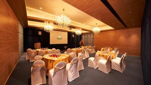 Unclassified image, 5 of 17, button - MGM Eastwoods (Chennai)