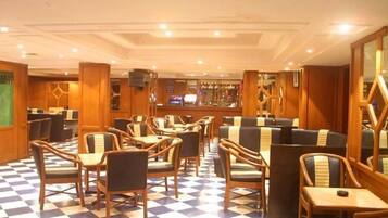 Breakfast, lunch and dinner served