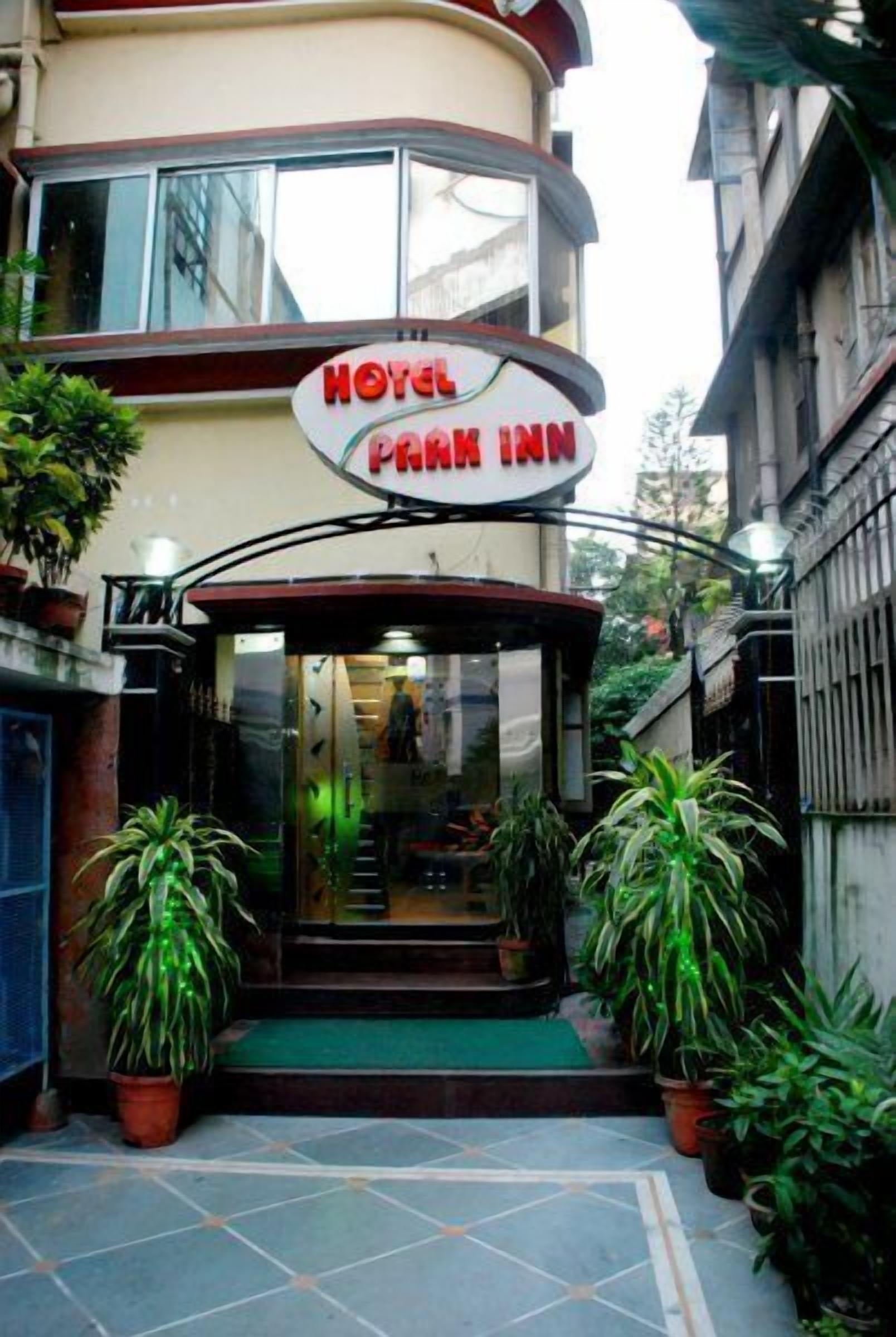 Exterior. Hotel Park Inn