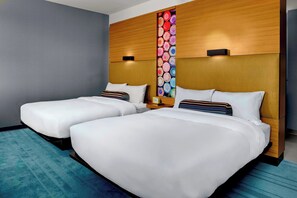 Hypo-allergenic bedding, down duvets, in-room safe, desk